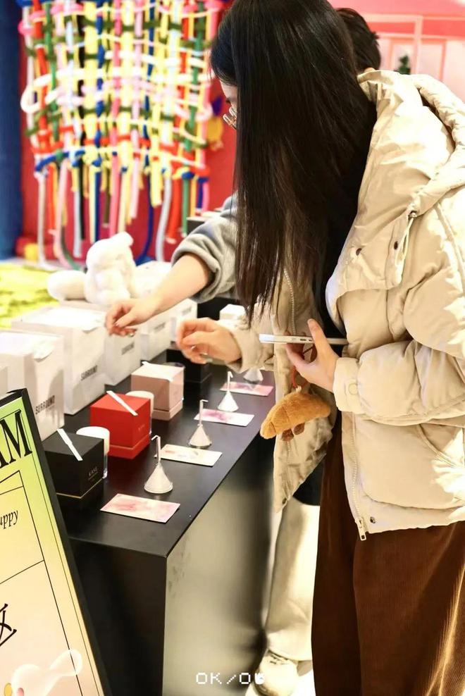 我逛到了超治愈的冬日市集。开元棋牌app在钱新CBD