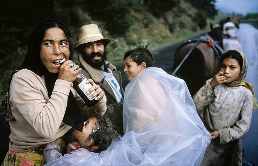 论命苦吉普赛人的苦难血泪远胜犹太人开元ky棋牌犹太人是欧洲最惨的人？(图8)