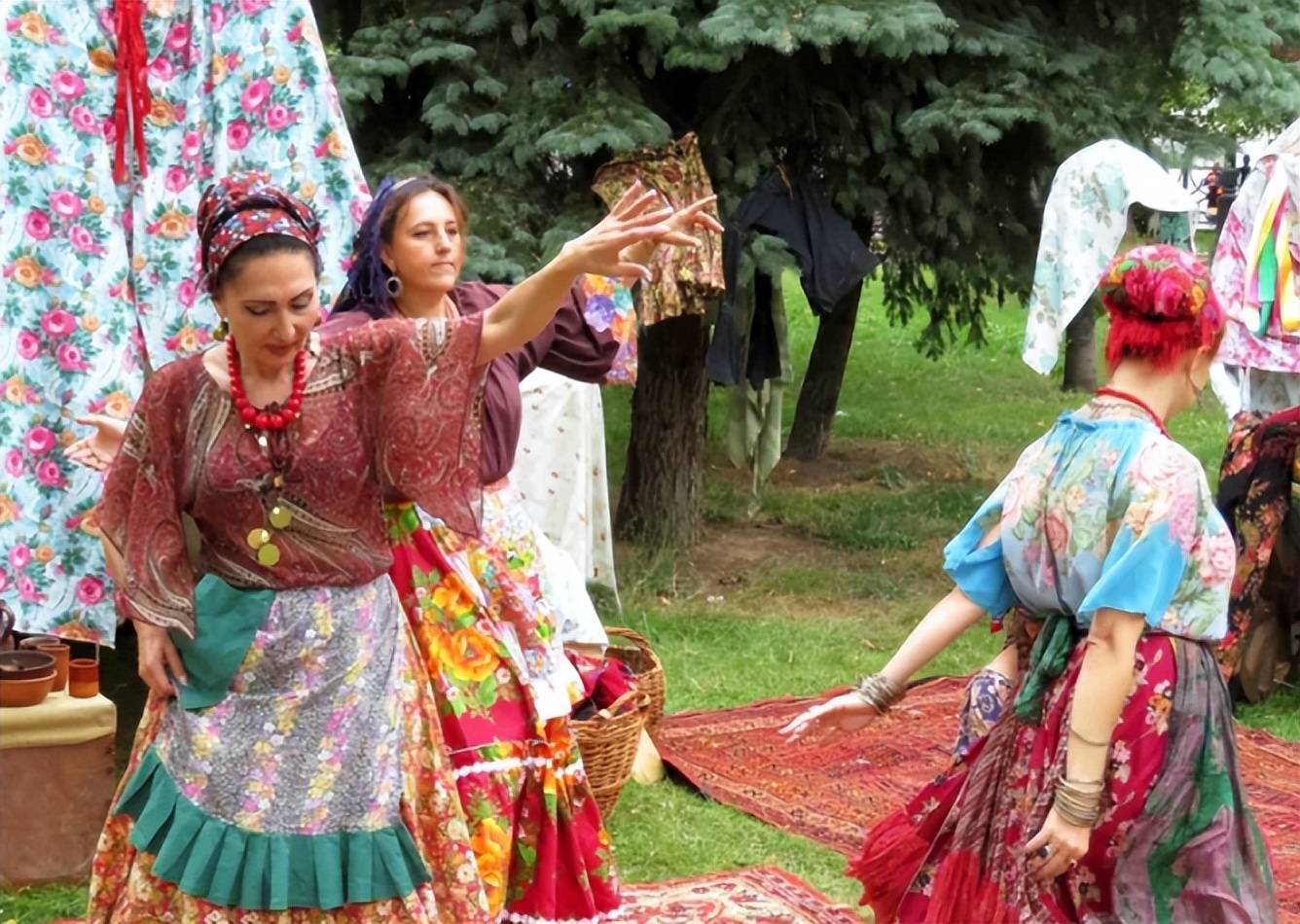 论命苦吉普赛人的苦难血泪远胜犹太人开元ky棋牌犹太人是欧洲最惨的人？(图6)